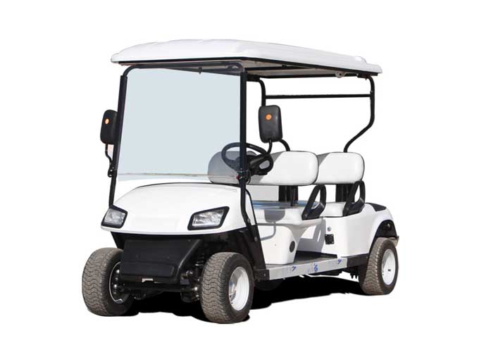 4人の電気ゴルフカートを運転するための安全のヒント